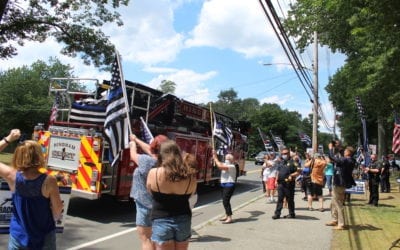 Hingham: After Thin Blue Line Controversy, Rally Held by Town Hall
