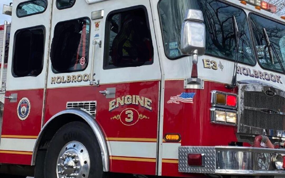 Crews Respond To Fire In Holbrook