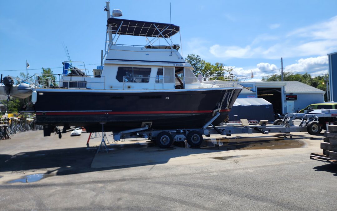 Florida Couple and Dog Rescued after Boat Takes on Water in Green Harbor