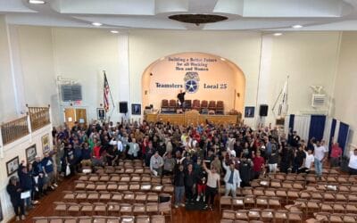 Teamsters, Republic Reach Deal To End Trash Strike