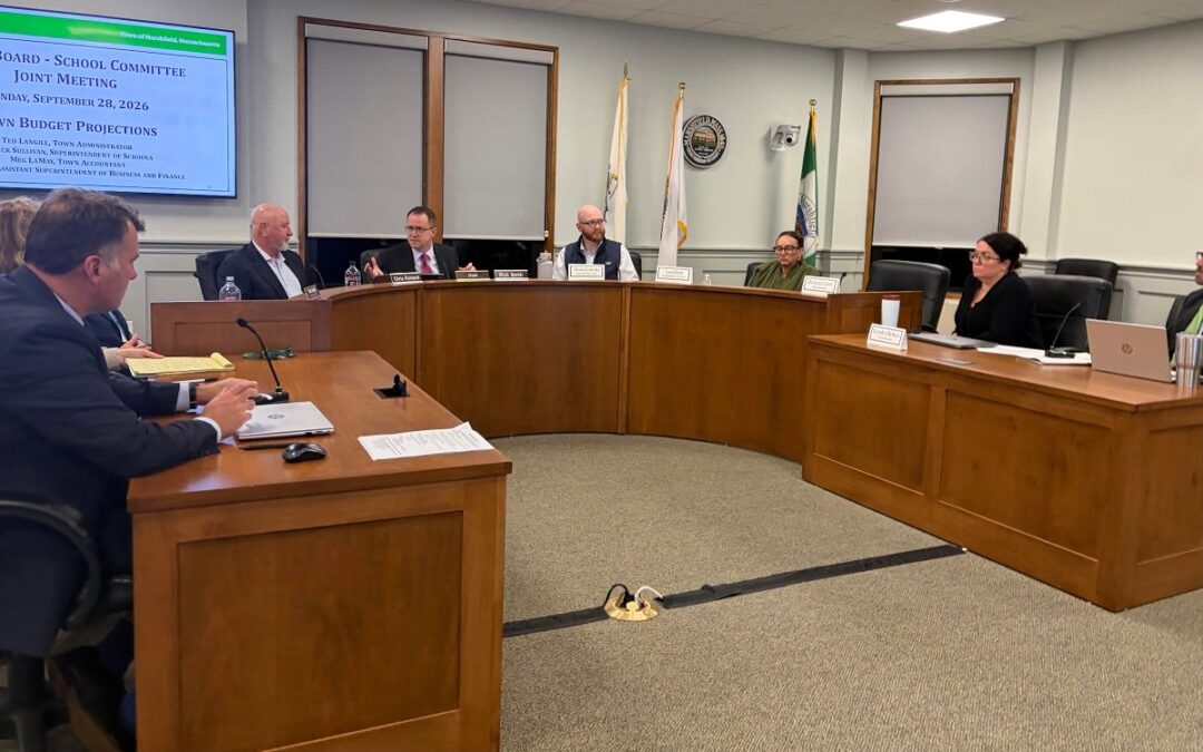 Marshfield SB, School Cmte Discuss Budgets