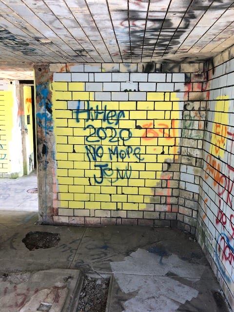 Hull-Fort-Revere-Graffiti-090419-02 - WATD 95.9 FM